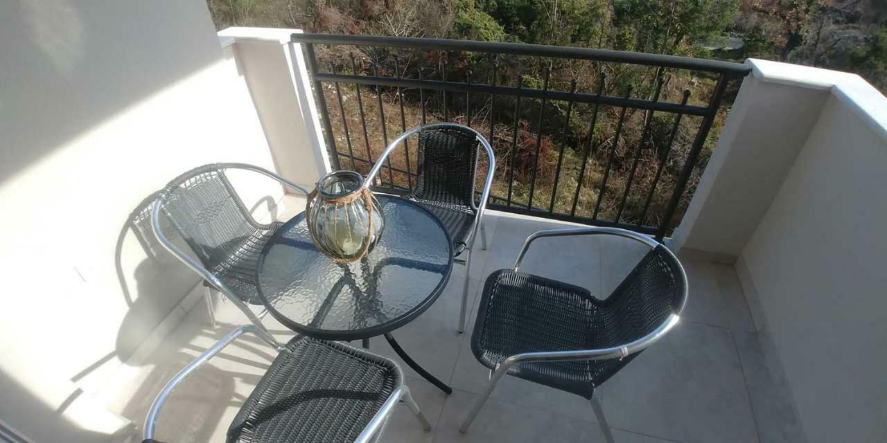 Apartments Ibis Čižići Buitenkant foto