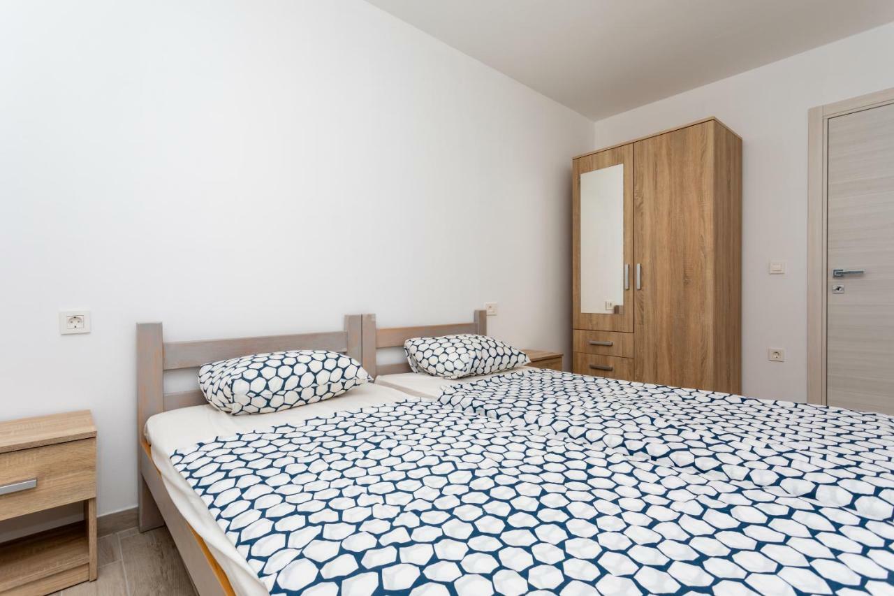 Apartments Ibis Čižići Buitenkant foto