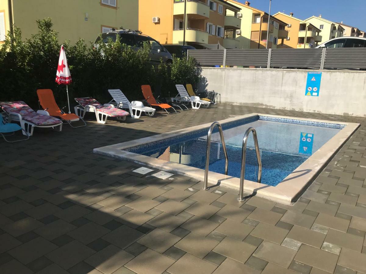 Apartments Ibis Čižići Buitenkant foto