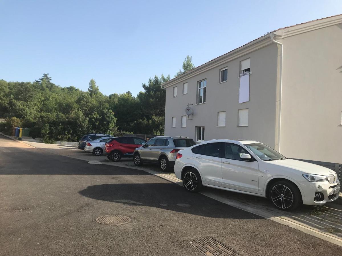 Apartments Ibis Čižići Buitenkant foto